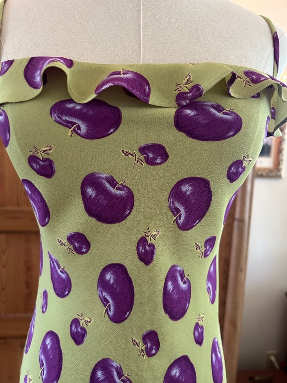 Rare Vintage Betsey Johnson Rayon Gold Purple Apples Dress NWOT - Picture 3 of 12